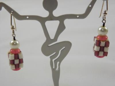 E-99 Pink & White Cube Earrings E-99 Pink & White Cube Earrings
