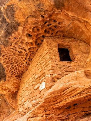 Honeycomb Ruin in Montezuma Canyon Honeycomb Ruin in Montezuma Canyon
