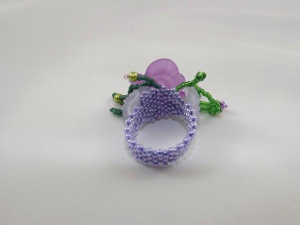 R-5 Lavender Beaded Ring w/Purple Flower