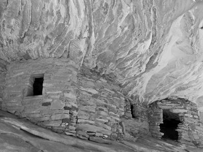 Black and White Anasazi Ruins Black and White Anasazi Ruins