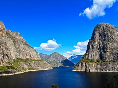Clear Spring Day at Hetch Hetchy Clear Spring Day at Hetch Hetchy