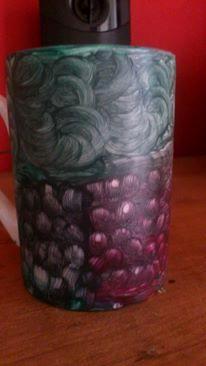 Finger painting on cups