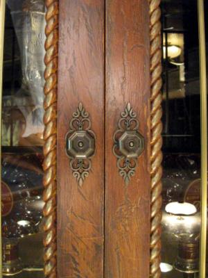 Cabinet detail with bronze edging Cabinet detail with bronze edging