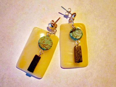 JMO-J-039--Earrings JMO-J-039--Earrings