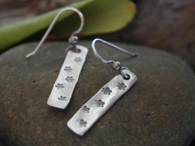 *SOLD OUT* Sterling silver daisy earrings *SOLD OUT* Sterling silver daisy earrings
