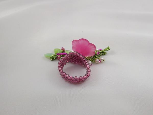 R-4 Pink Beaded Ring w/Bright Pink Flower
