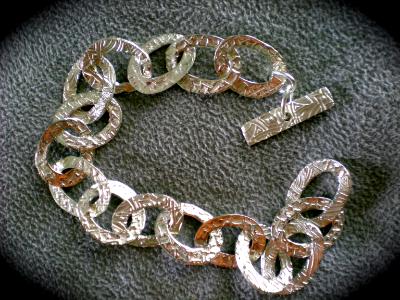Large Linked Ovals Large Linked Ovals