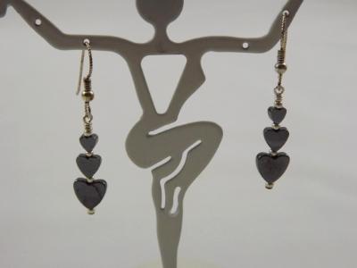 E-46 Hematite Heart Earrings