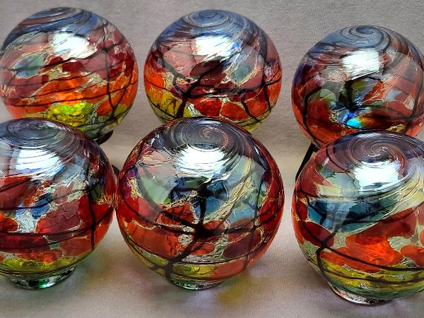 Tiffany Window Float Design Med 6'' 2025 $80