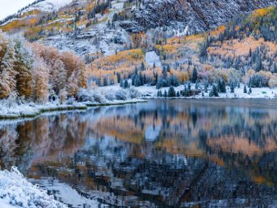 Frosty Crystal Lake Autumn Panorama Frosty Crystal Lake Autumn Panorama