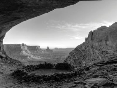 False Kiva Alcove B&W False Kiva Alcove B&W