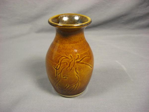 110928.A Mini Vase with Horse Head Design