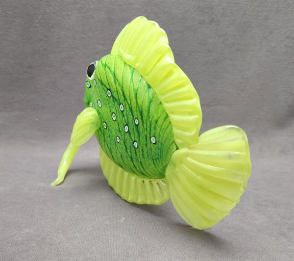  #08102203 fish 7''Hx5''Wx9''L $250