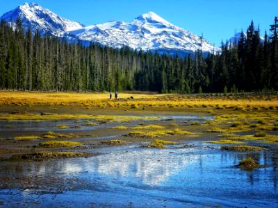 Cascade's Hand Lake & the Snow Covered Three Sisters Peaks Cascade's Hand Lake & the Snow Covered Three Sisters Peaks
