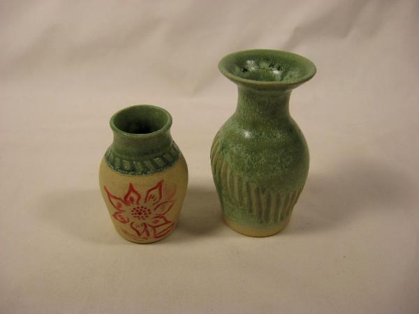 110927.B 110928.C Mini-Vases with Carved Designs