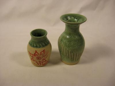 110927.B 110928.C Mini-Vases with Carved Designs 110927.B 110928.C Mini-Vases with Carved Designs
