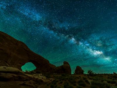 Airglow and Milky Way over North Window Airglow and Milky Way over North Window