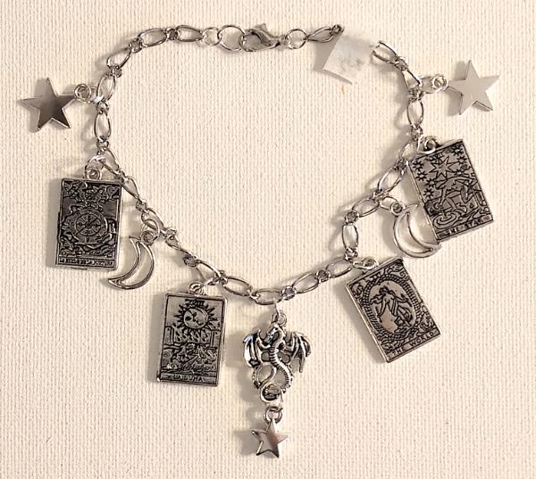Tarot cards with Dragon bracelet