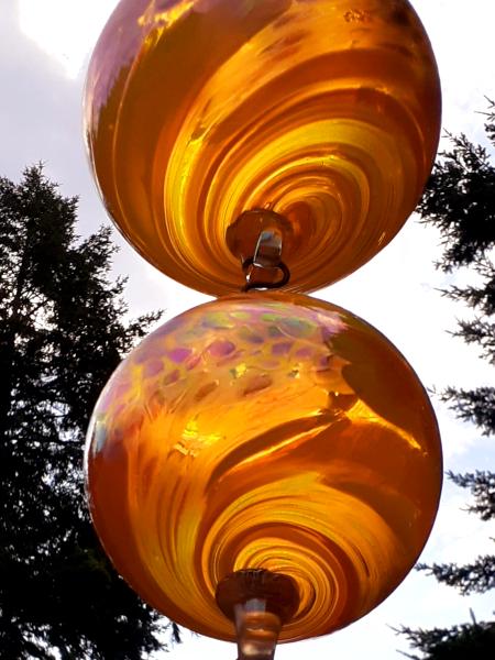 #07302516 Three Hanging Ball Sculpture Iridised Lg-6.25'' Med-5'' Sm-3.75'' Long-22'' $180.00