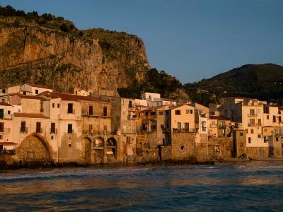 Cefalú, golden coastline (1)