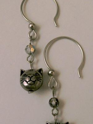 The cat's meow earrings in silver