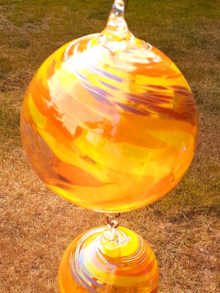 #07302512 Three Hanging Ball Sculpture Lg-7'' Med-5.5'' Sm-4.5'' Long-24'' $180.00