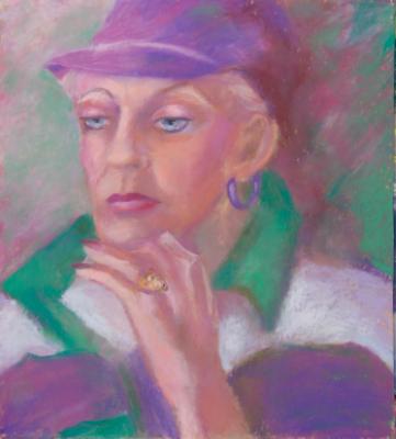 U57 Lady with Purple Hat