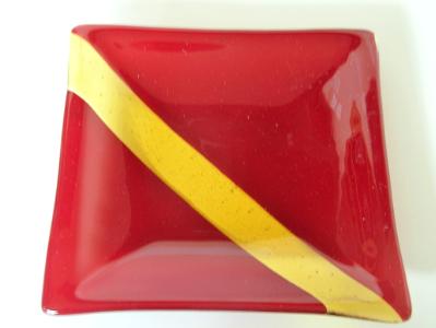 Red/yellow plate