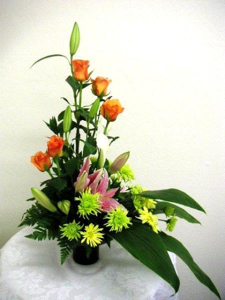 L shaped arrangement - California Flower Art Academy