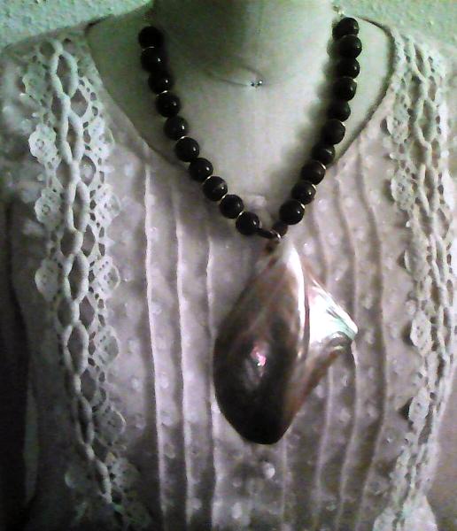 Bella lucci shell necklace.