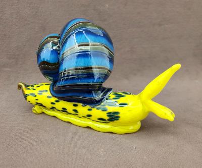 #07312312 snail 5''Hx4''Wx8''D $250 #07312312 snail 5''Hx4''Wx8''D $250