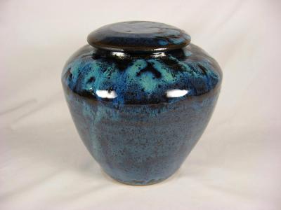 110425.A Cremation Ashes Urn