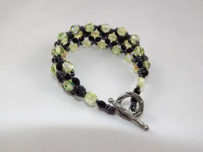 B-88 pale yellow AB & black bracelet