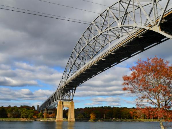 Bridge over the Canal