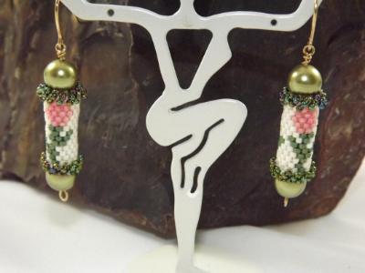 E-108 Peach Tulip Bead Tube Earrings E-108 Peach Tulip Bead Tube Earrings