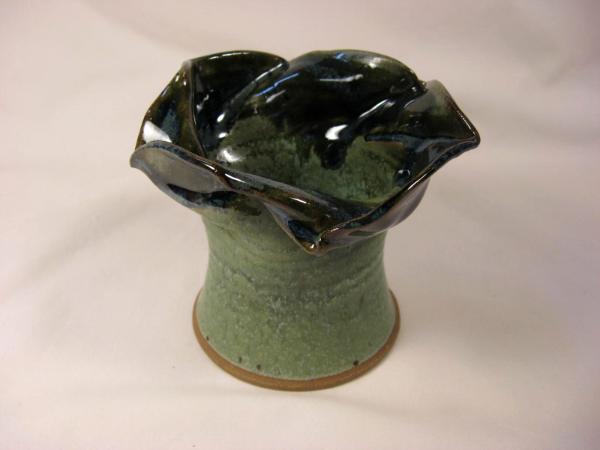 110602.J Folded-Top Vase