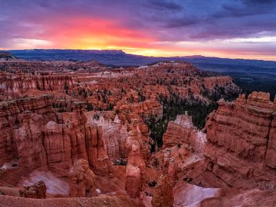 Hoodoos Await the Sunrise Hoodoos Await the Sunrise
