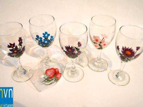 Set of handpainted glasses: BOUQUET OF FLOWERS