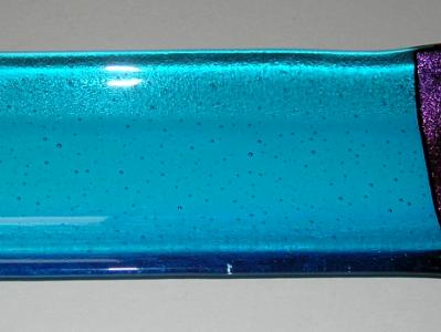 Turquoise and red tray with dichroic strip Turquoise and red tray with dichroic strip