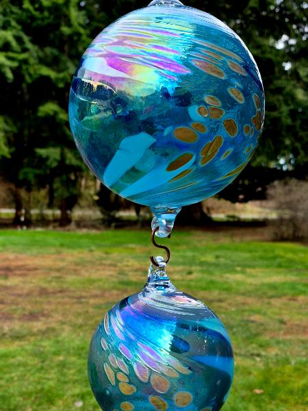 #02152601 Three Hanging Ball Sculpture LG-6.25'' Med-5.25'' Sm-3.5'' 23'' long Iridised $180.00