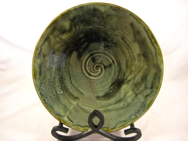 111119.D Large Serving Bowl with Inlaid Design