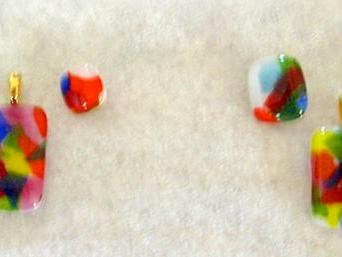 Confetti Pendant and Matching Earrings Confetti Pendant and Matching Earrings