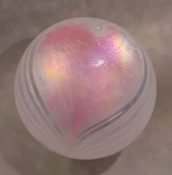 #01102614 Med Float pink heart design   5.25'' $80.00