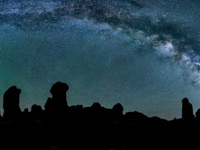 Milky Way over the Garden of Eden (Click for full width) Milky Way over the Garden of Eden (Click for full width)