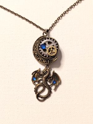 SP Spinner with dragon necklace