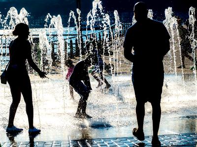 Fountain Silhouettes