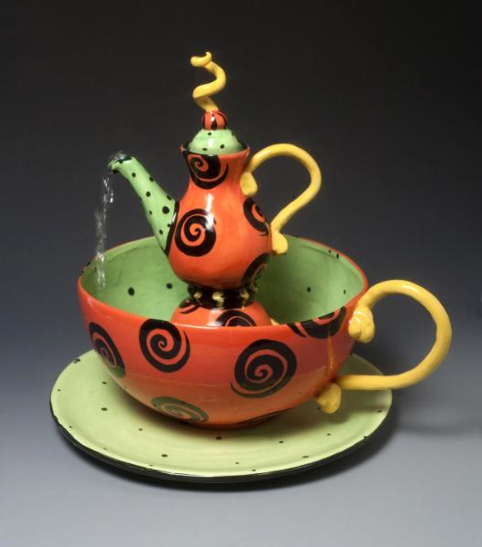 Red Swirl Teapot Fountain