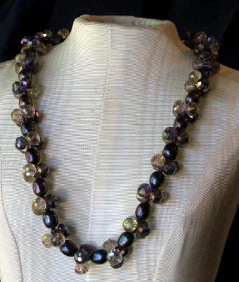 Purple Pearls Cluster Necklace Purple Pearls Cluster Necklace