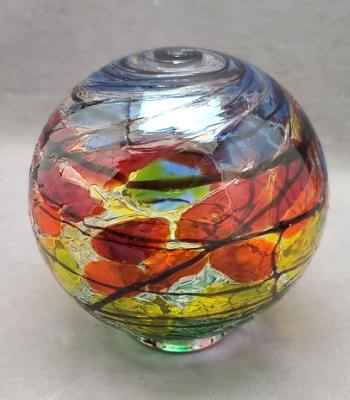 Tiffany Window Float Design Med 6'' 2025 $80 Tiffany Window Float Design Med 6'' 2025 $80