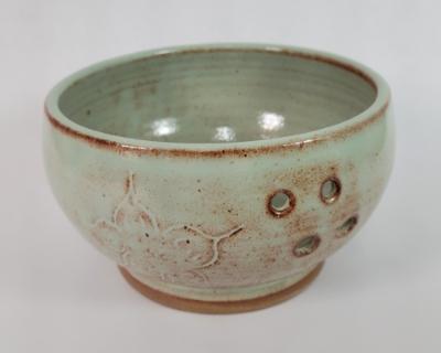 Yarn bowl (6-holes) with hand carved floral design - Item# 161213.E